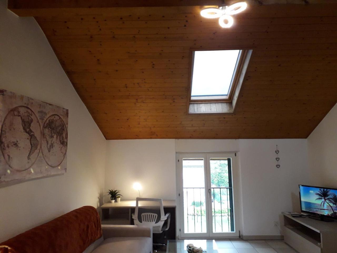 Holidays Homes Il Folletto Quartino Extérieur photo